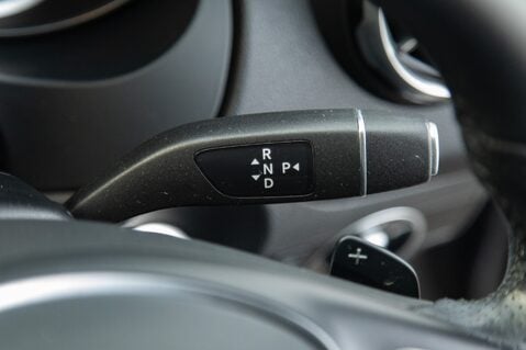 Mercedes-Benz GLA Class GLA 180 URBAN EDITION 17