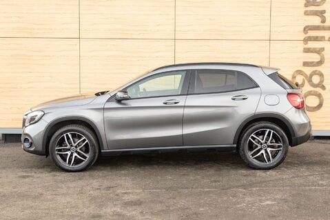 Mercedes-Benz GLA Class GLA 180 URBAN EDITION 13