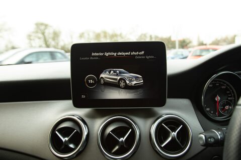 Mercedes-Benz GLA Class GLA 180 URBAN EDITION 30