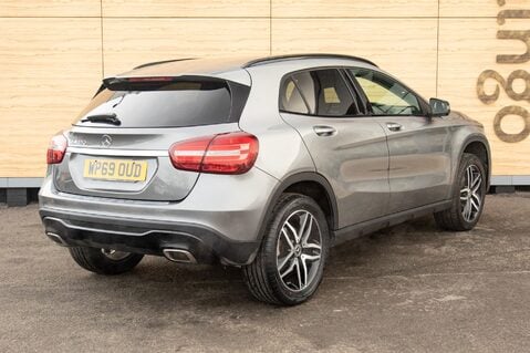 Mercedes-Benz GLA Class GLA 180 URBAN EDITION 2
