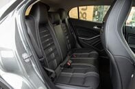 Mercedes-Benz GLA Class GLA 180 URBAN EDITION 34