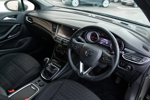 Vauxhall Astra SRI NAV 4