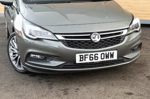 Vauxhall Astra SRI NAV 10