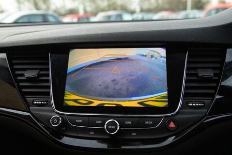 Vauxhall Astra SRI NAV 22