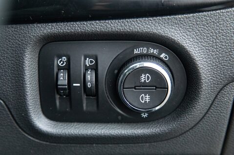 Vauxhall Astra SRI NAV 16