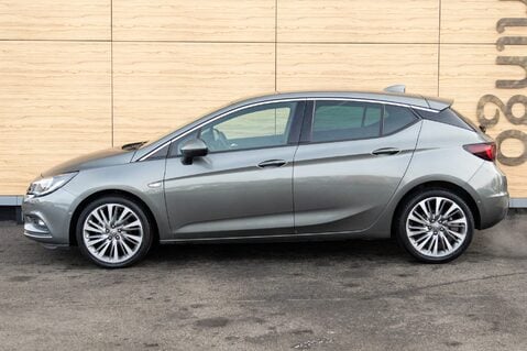 Vauxhall Astra SRI NAV 13