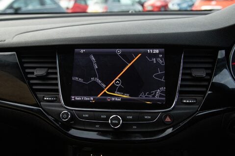 Vauxhall Astra SRI NAV 26