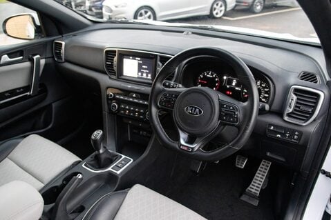 Kia Sportage GT-LINE 4