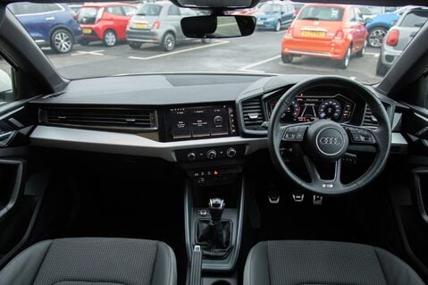 Audi A1 SPORTBACK TFSI S LINE 3