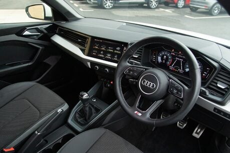 Audi A1 SPORTBACK TFSI S LINE