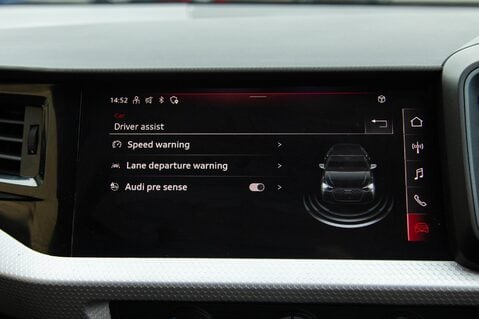 Audi A1 SPORTBACK TFSI S LINE 31