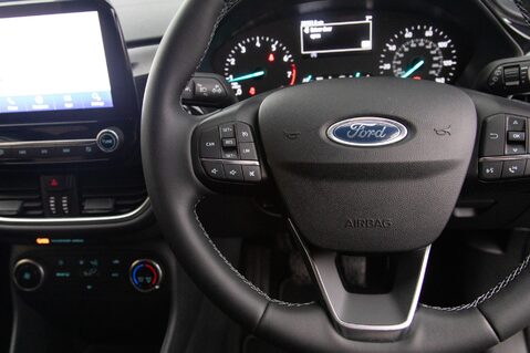 Ford Fiesta TITANIUM MHEV 19