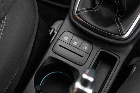 Ford Fiesta TITANIUM MHEV 33