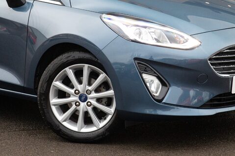 Ford Fiesta TITANIUM MHEV 11