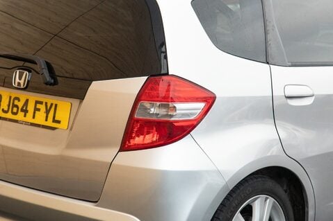 Honda Jazz I-VTEC ES PLUS 9