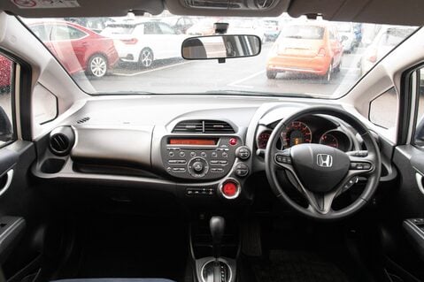 Honda Jazz I-VTEC ES PLUS 3