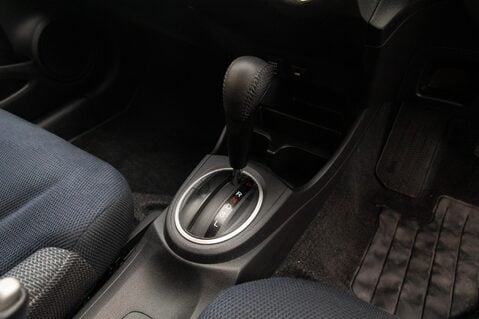 Honda Jazz I-VTEC ES PLUS 28