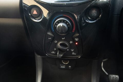 Peugeot 108 ALLURE 33