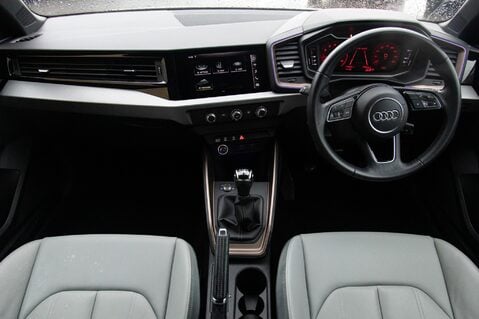 Audi A1 SPORTBACK TFSI S LINE STYLE EDITION 3