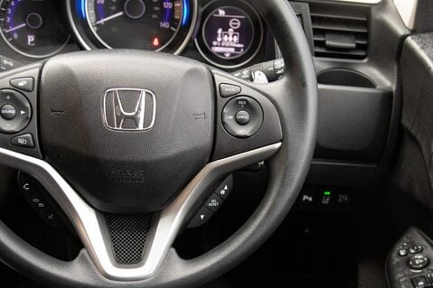 Honda Jazz I-VTEC SE 20