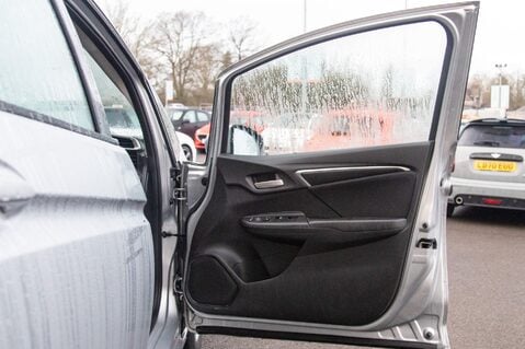 Honda Jazz I-VTEC SE 14