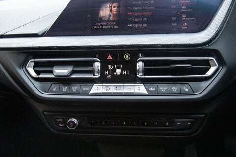 BMW 1 Series 120D XDRIVE SPORT 29