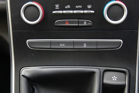 Renault Scenic DYNAMIQUE S NAV DCI 35