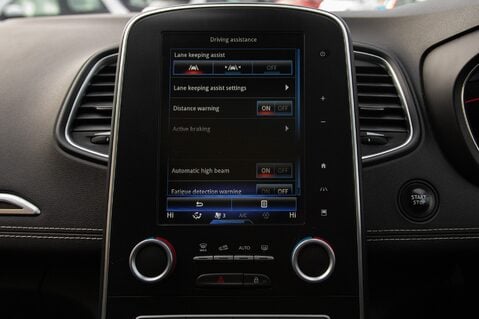 Renault Scenic DYNAMIQUE S NAV DCI 28