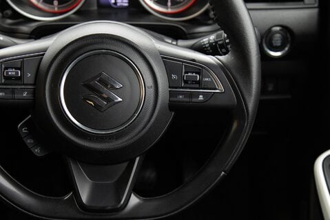 Suzuki Swift SZ5 BOOSTERJET SHVS MHEV 20