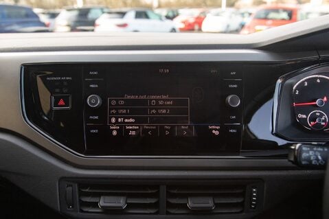 Volkswagen Polo SE TSI 24