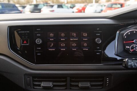 Volkswagen Polo SE TSI 30