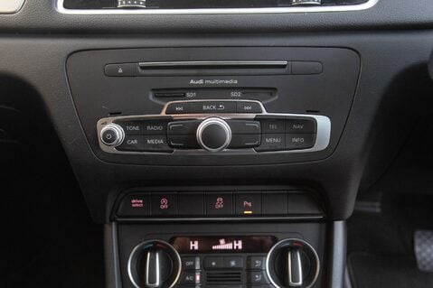 Audi Q3 TFSI S LINE EDITION 35