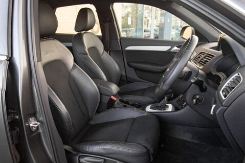 Audi Q3 TFSI S LINE EDITION 32