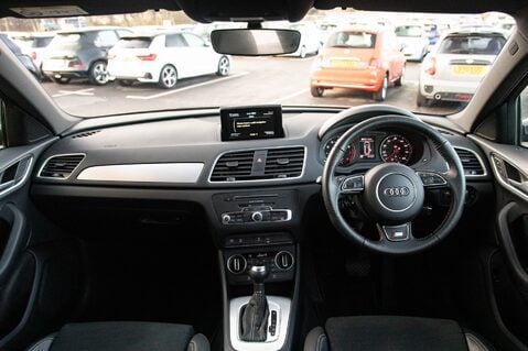 Audi Q3 TFSI S LINE EDITION 3