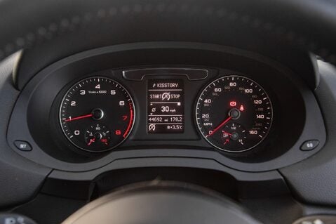 Audi Q3 TFSI S LINE EDITION 15