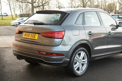 Audi Q3 TFSI S LINE EDITION 8