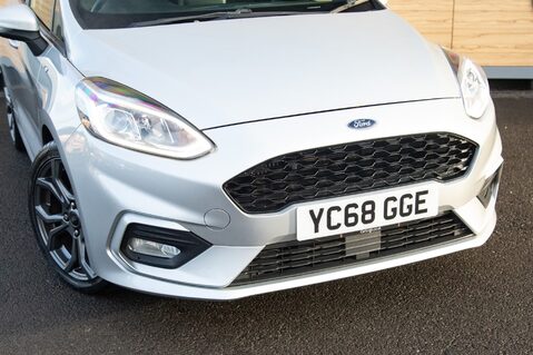 Ford Fiesta ST-LINE 10