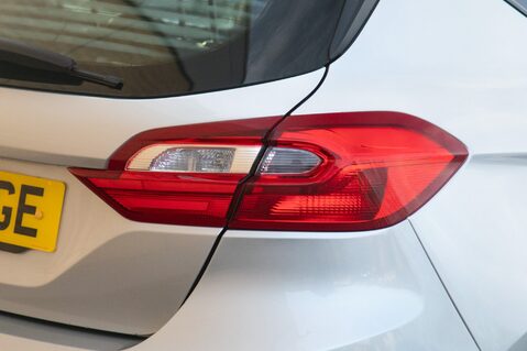 Ford Fiesta ST-LINE 9