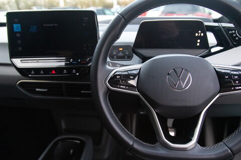 Volkswagen ID.3 FAMILY 19