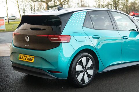 Volkswagen ID.3 FAMILY 8