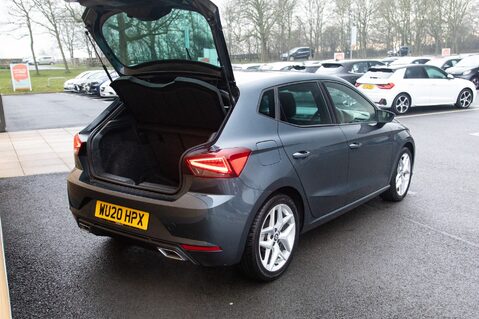 SEAT Ibiza TSI FR 38