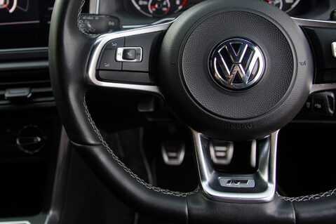 Volkswagen Polo R-LINE TSI 20