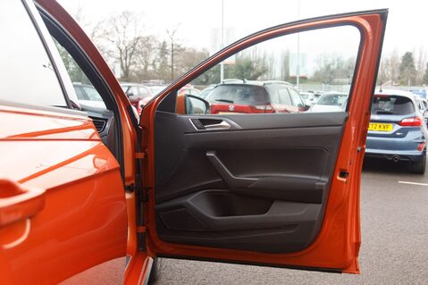 Volkswagen Polo R-LINE TSI 15