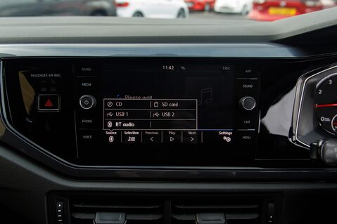 Volkswagen Polo R-LINE TSI 25