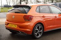 Volkswagen Polo R-LINE TSI 8