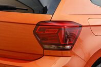 Volkswagen Polo R-LINE TSI 9