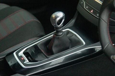 Peugeot 308 PURETECH S/S GT LINE 34