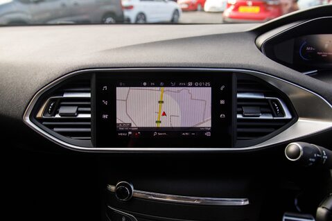 Peugeot 308 PURETECH S/S GT DIGITAL 23