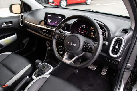 Kia Picanto X-LINE S 4