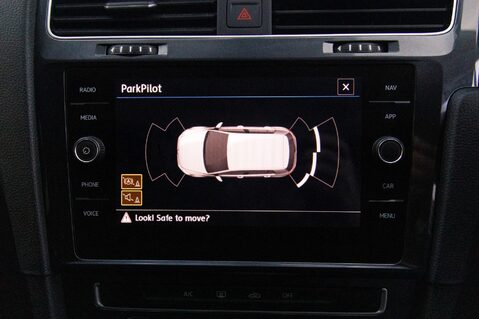 Volkswagen Golf MATCH TSI EVO 29